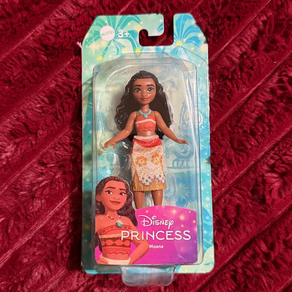 Disney Moana Mini Doll in Coral Top and Gold-Accent Skirt